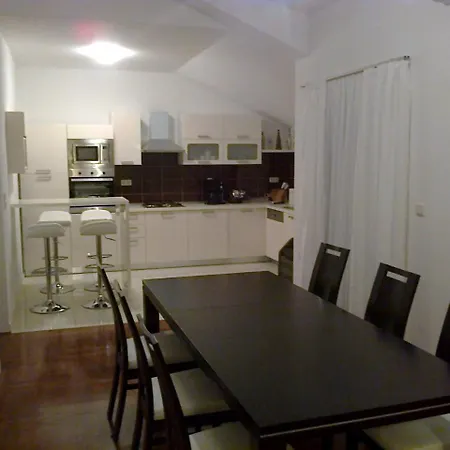 In Okrug Gornji 6167 Apartment Trogir
